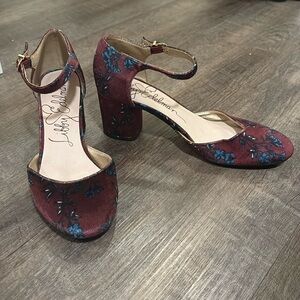 Libby Edelman Jessica Burgundy Red Floral Buckle Velvet High Heels